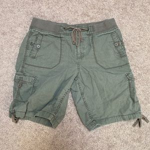 Faded Glory Green Khaki Shorts